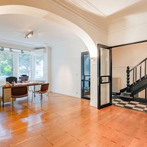 Parc Duden: Bel immeuble de rapport 3 unités + 2 garages