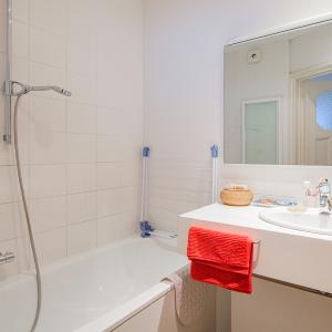 Parc Duden: Bel immeuble de rapport 3 unités + 2 garages