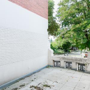 Parc Duden: Bel immeuble de rapport 3 unités + 2 garages