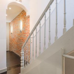 Quartier EU: maison rénovée + duplex + jardin et garage