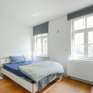 Quartier EU: maison rénovée + duplex + jardin et garage