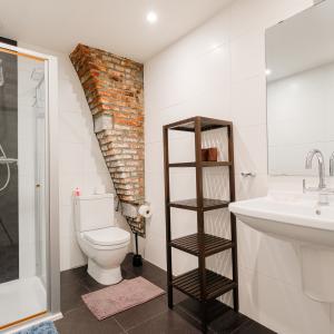 Quartier EU: maison rénovée + duplex + jardin et garage