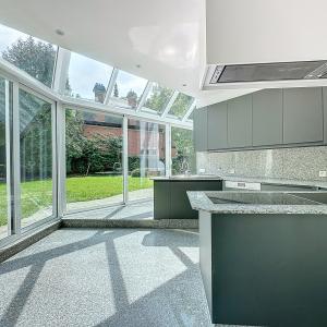 Saturne : Sublime villa avec vaste jardin + garage