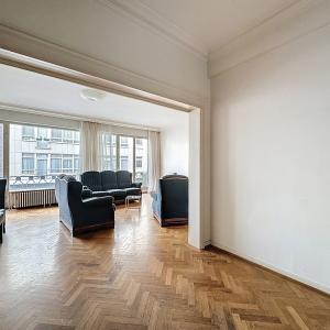 Churchill/Cavell : Superbe appartement 3 chambres + terrasse