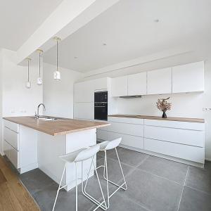 Brugmann/Arezzo : Bel appartement dernier étage rénové 
