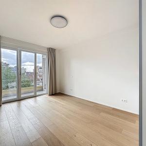 Brugmann/Arezzo : Bel appartement dernier étage rénové 