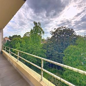 Brugmann/Arezzo : Bel appartement dernier étage rénové 