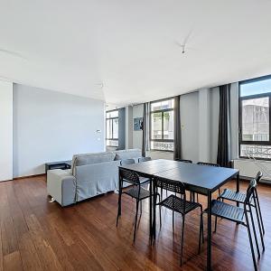 Toison d'Or : Superbe appartement meublé de 2 chambres