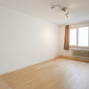 Molière, lumineux appartement rénové, 3 chambres et terrasse