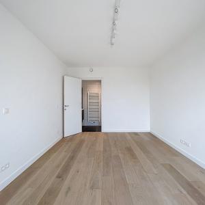 VUB / La Chasse : Bel appartement neuf 1 chambre + parking
