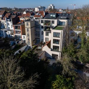 Rez-de-chaussée 3 chambres – 155 m² – Quartier Brugmann