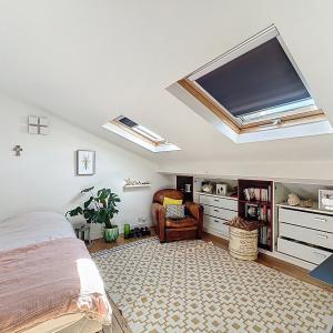 Guy d'Arezzo : Jolie maison + grande terrasse + parking