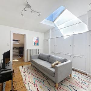 Guy d'Arezzo : Jolie maison + grande terrasse + parking
