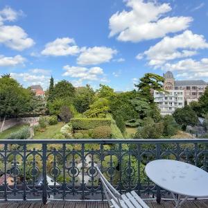 Molière : Superbe appartement 2 chambres + terrasses 