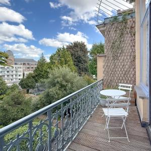 Molière : Superbe appartement 2 chambres + terrasses 