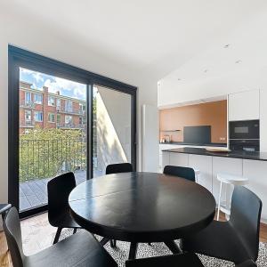 Pl. Brugmann/Churchill : Superbe appartement neuf et meublé