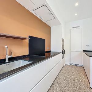 Pl. Brugmann/Churchill : Superbe appartement neuf et meublé
