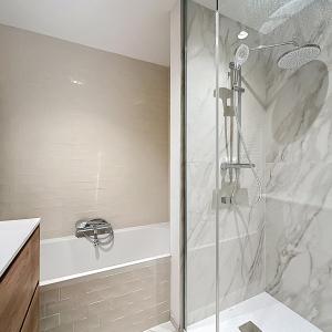 Pl. Brugmann/Churchill : Superbe appartement neuf et meublé