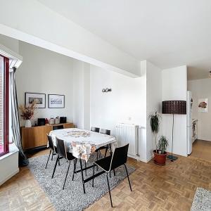 Quartier Européen : Duplex meublé 3 chambres avec terrasse