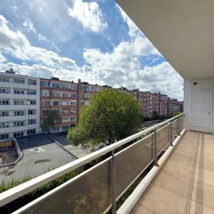 Molière/Pl. C. Meunier : Appartement 2 ch, terrasse + garage