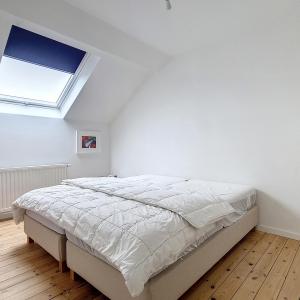 Général Jacques : Appartement 2 chambres meublé + terrasse 