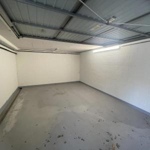 PARC WANSART, spacieux garage box fermé 1 voiture