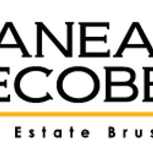 PARC WANSART, spacieux garage box fermé 1 voiture