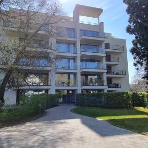 PARC WANSART, spacieux garage box fermé 1 voiture