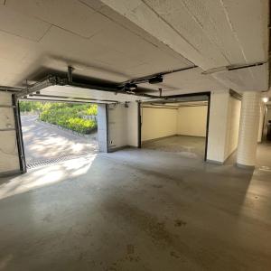 PARC WANSART, spacieux garage box fermé 1 voiture