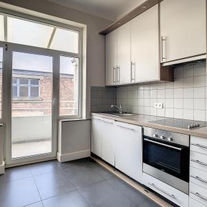 Ixelles : Lumineux appartement de 2 chambres + balcon