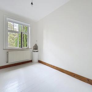 Pl. Brugmann : Magnifique appartement de 2 chambres rénové 