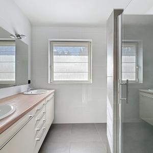 Dolez : Belle maison 3 façades + jardin + garage