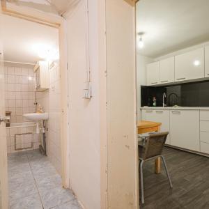 Maison à rafraîchir de ± 235 m² bruts, avec cour intérieure.