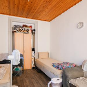 Maison à rafraîchir de ± 235 m² bruts, avec cour intérieure.