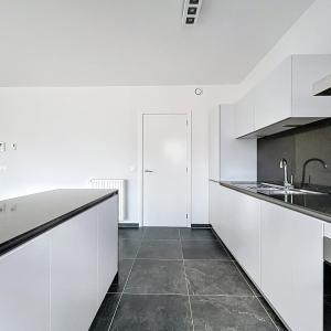 Quartier européen : Bel appartement neuf 1 ch. + terrasse