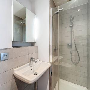 Quartier Schuman: Bel appartement 2 ch. + terrasse + parking