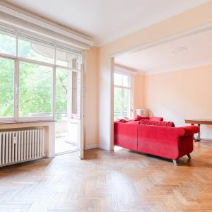 Quartier EU/Parc Royal : appart de standing, terrasse, box