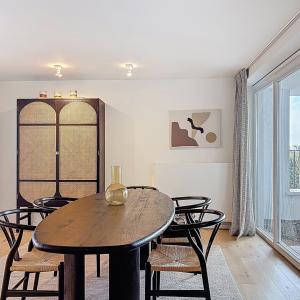 Mérode: penthouse de standing: 2 terrasses, vues, 2 parkings
