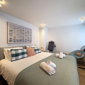 Mérode: penthouse de standing: 2 terrasses, vues, 2 parkings