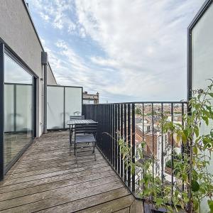 Louise/Quadrian : Superbe appartement meublé + terrasse