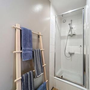 Châtelain : Magnifique loft 2 chambres 