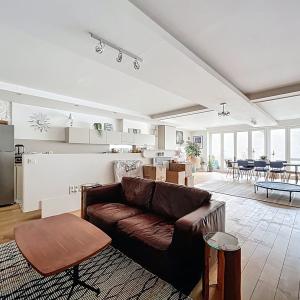 Châtelain : Magnifique loft 2 chambres 