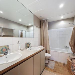 Châtelain : Magnifique loft 2 chambres 