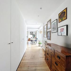 Châtelain : Magnifique loft 2 chambres 