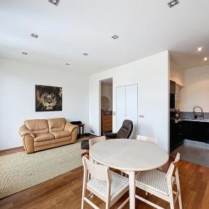 Quartier Européen – Superbe duplex 2 chambres + terrasse
