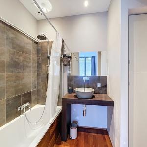 Quartier Européen – Superbe duplex 2 chambres + terrasse