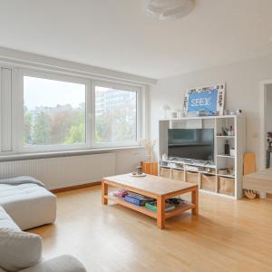 Quartier des Squares - Appartement rénové 2ch + balcon