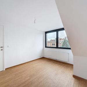 Vanderkindere : Beau duplex penthouse neuf + terrasse