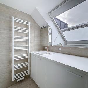 Vanderkindere : Beau duplex penthouse neuf + terrasse