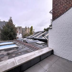 Vanderkindere : Beau duplex penthouse neuf + terrasse